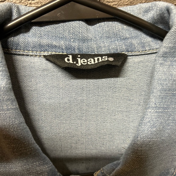 Hand Painted Vintage Jean Jacket - Picture 4 of 4